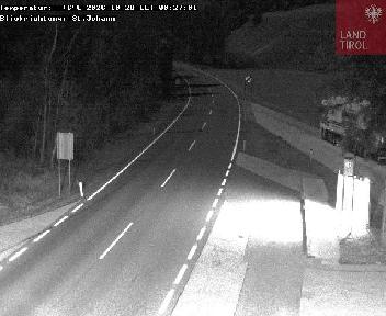 B178, Waidring, Abzweigung Mühltal Rchtg. St. Johann, Blickrichtung St. Johann
