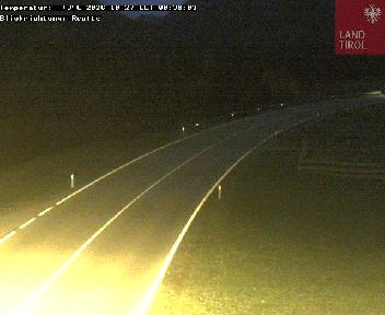 B198, B198: km 48,00: Häselgehr: Richtg. Reutte, Blickrichtung Reutte