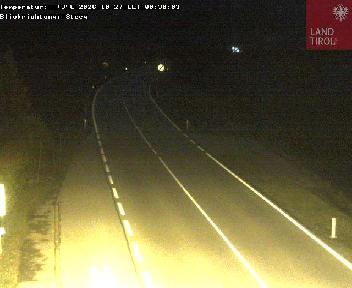 B198, B198: km 48,00: Häselgehr: Richtg. Steeg, Blickrichtung Steeg